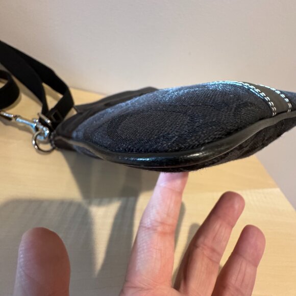 ๐ค Coach Black Signature Crossbody Bag | Excellent Condition - Picture 9 of 12